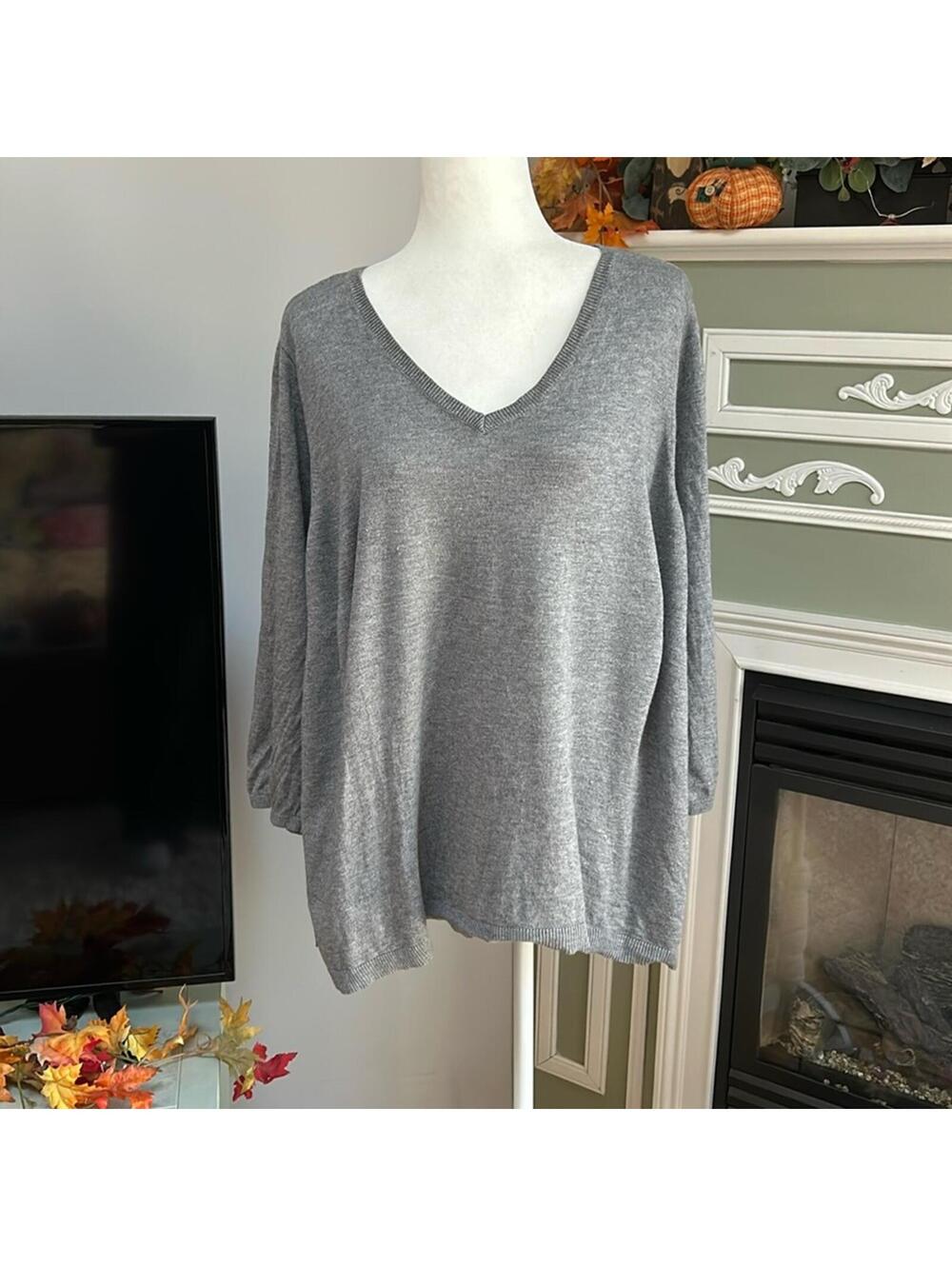 Lane Bryant sweater with accordion back